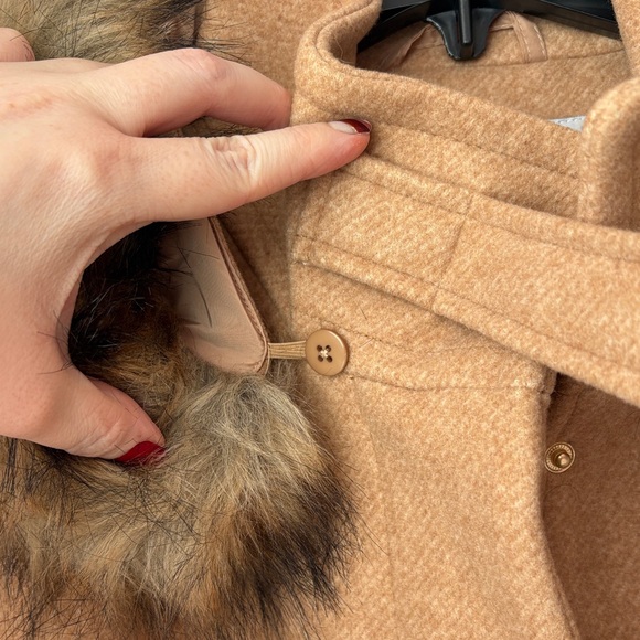 Nine West Tan Coat with Faux Fur Hood Size XXL - Picture 13 of 15
